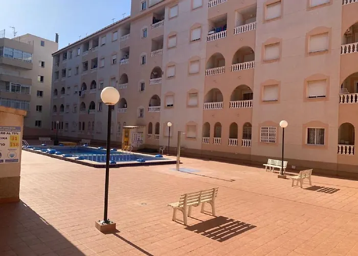 Sunny Appartment With Pool Torrevieja Center
