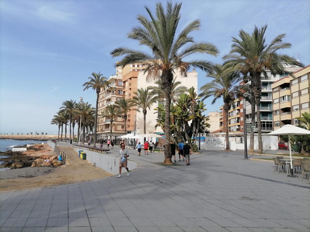 Sunny With Pool Center Apartment Torrevieja